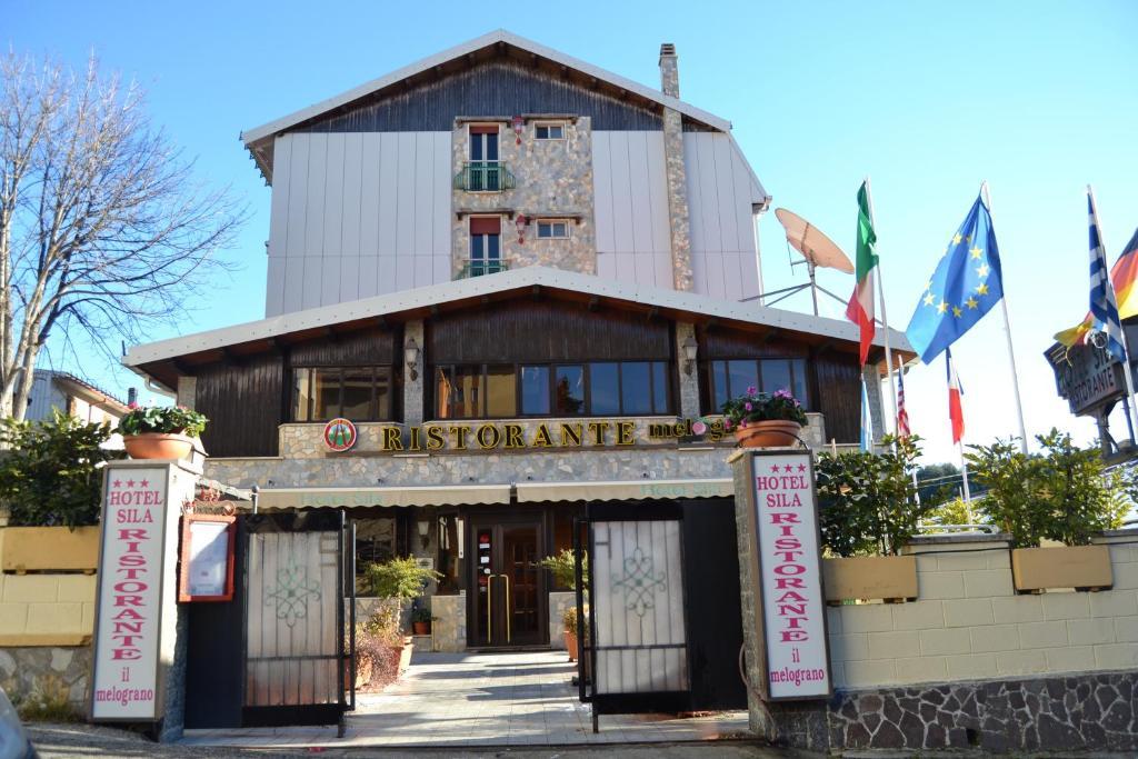 Hotel Sila Camigliatello Silano Exterior photo